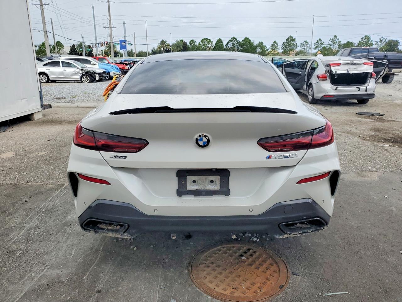 2024 BMW Seria 8 M850i - zdjęcie 6