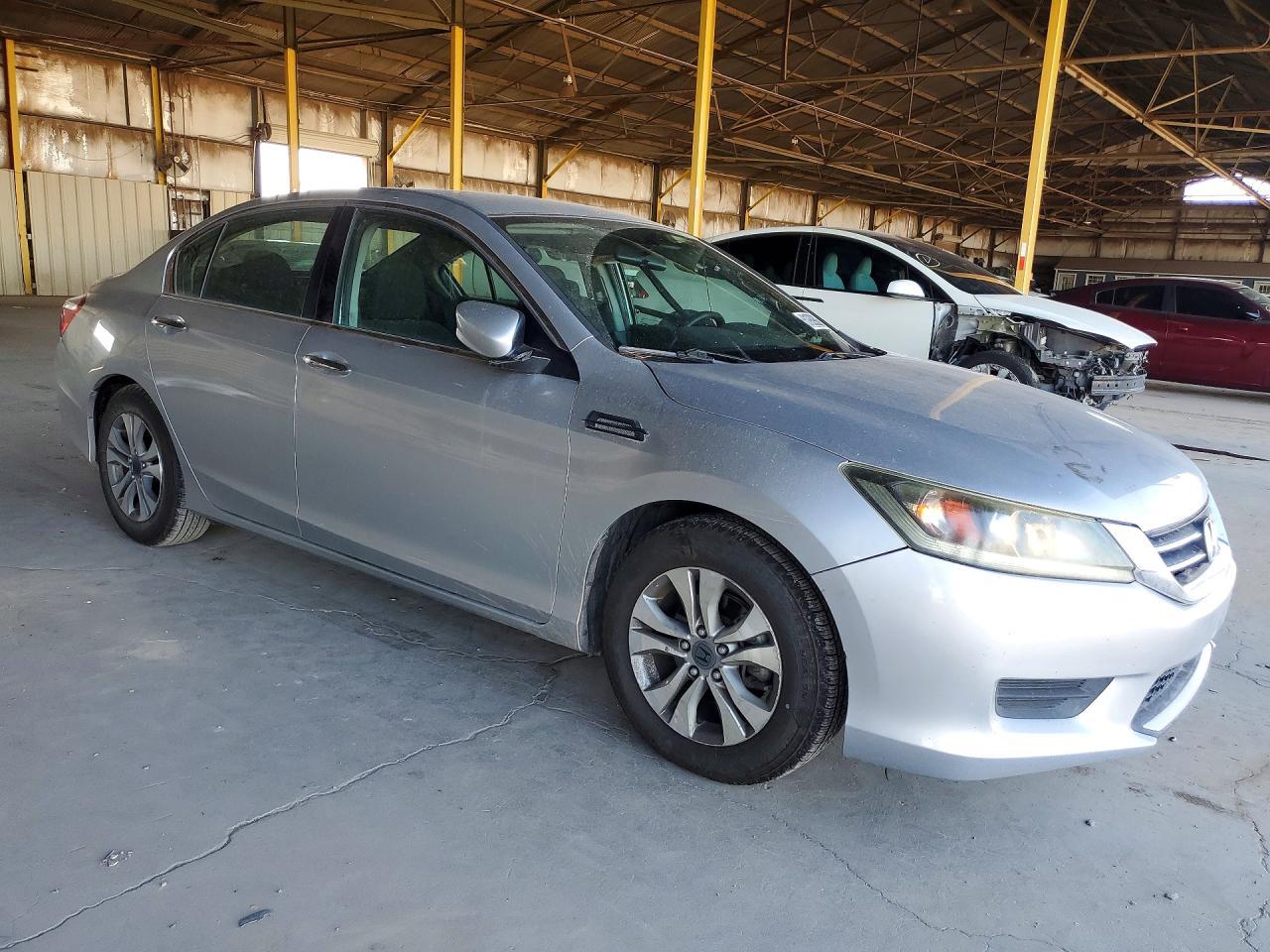 Honda Accord - zdjęcie 4