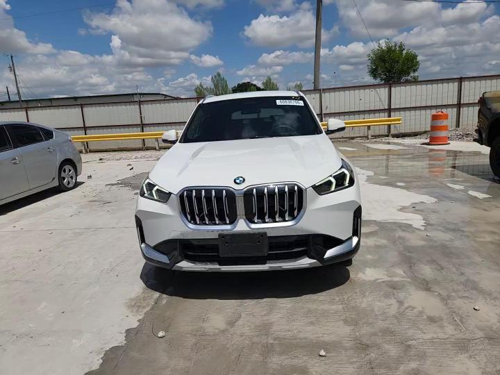 2025 BMW X1 xDrive28I - zdjęcie 15