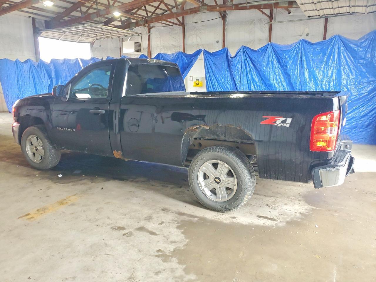 2013 Chevrolet Silverado K1500 Lt - zdjęcie 2