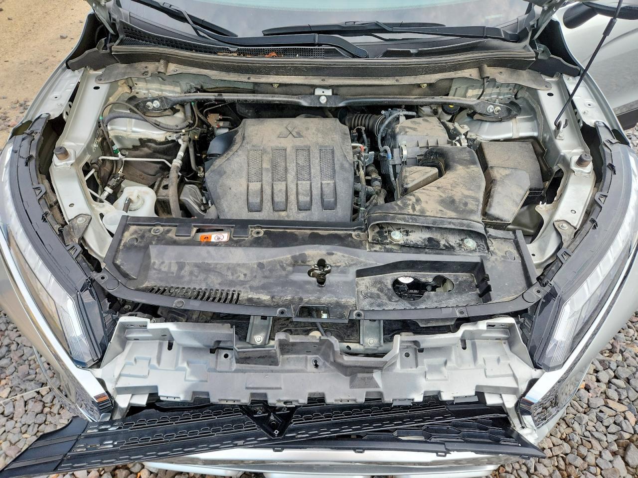 2024 Mitsubishi Eclipse Cross Se - zdjęcie 12