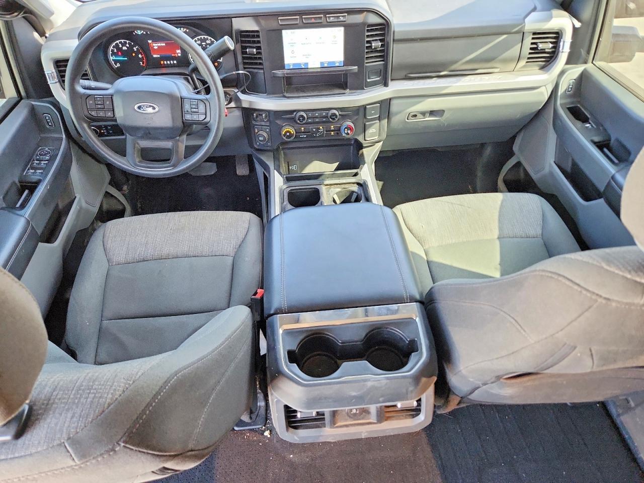 2024 Ford F250 Super Duty - zdjęcie 8