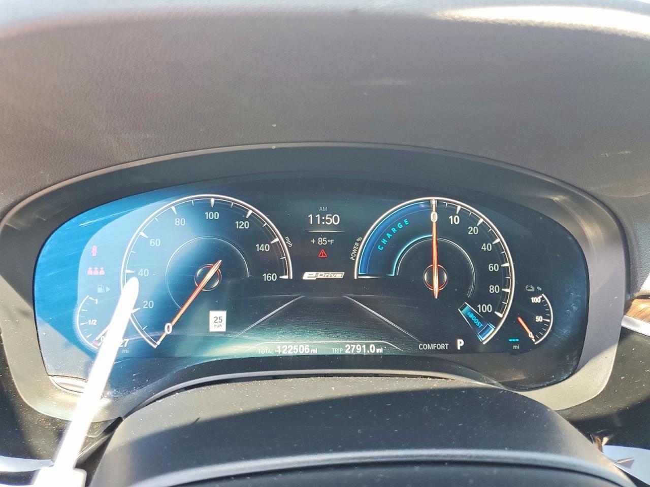 2019 BMW 530Xe - zdjęcie 9