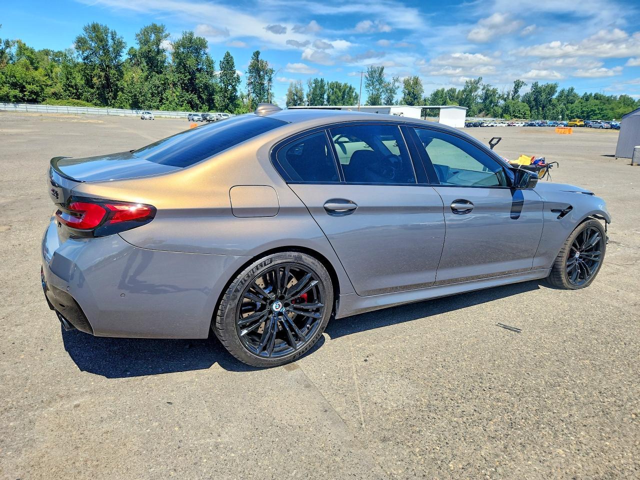 2022 BMW M5 - zdjęcie 3