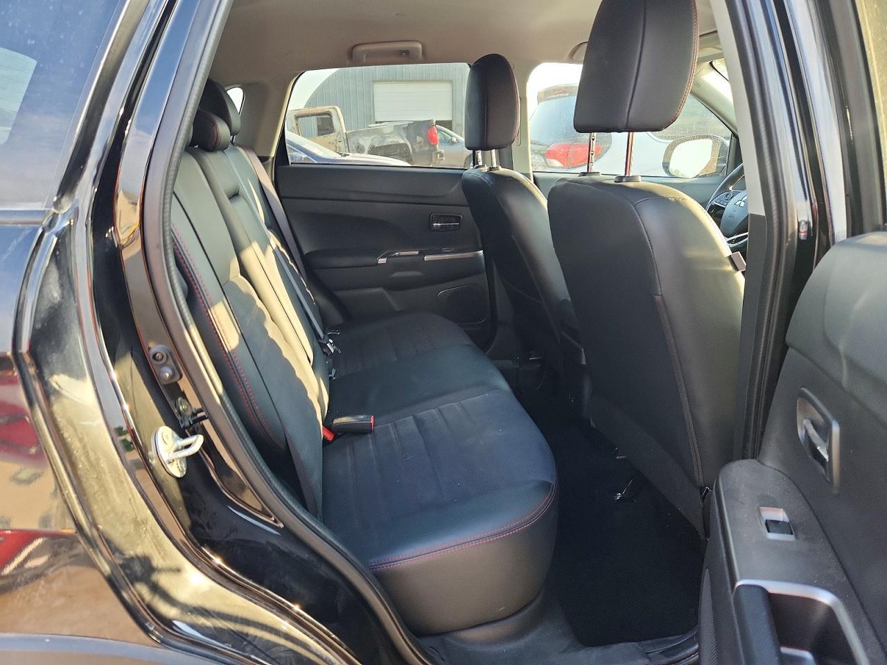 2024 Mitsubishi Outlander Sport S/Se - zdjęcie 11