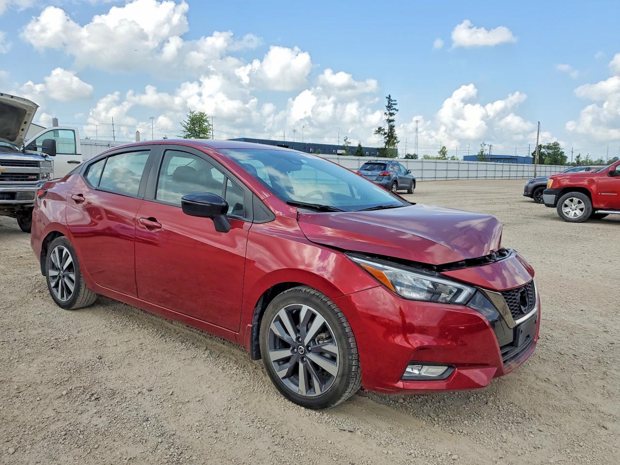 2020 Nissan Versa Sr - zdjęcie 4