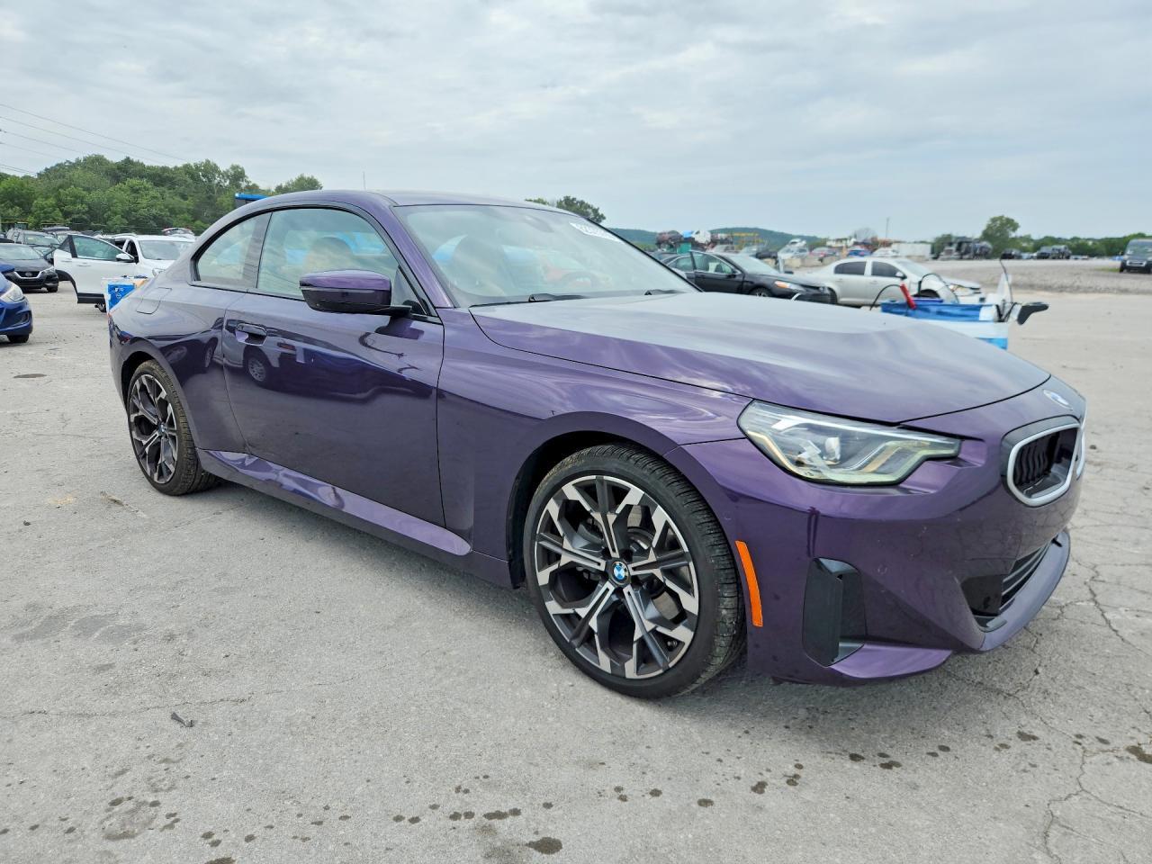2025 BMW 230I - zdjęcie 4