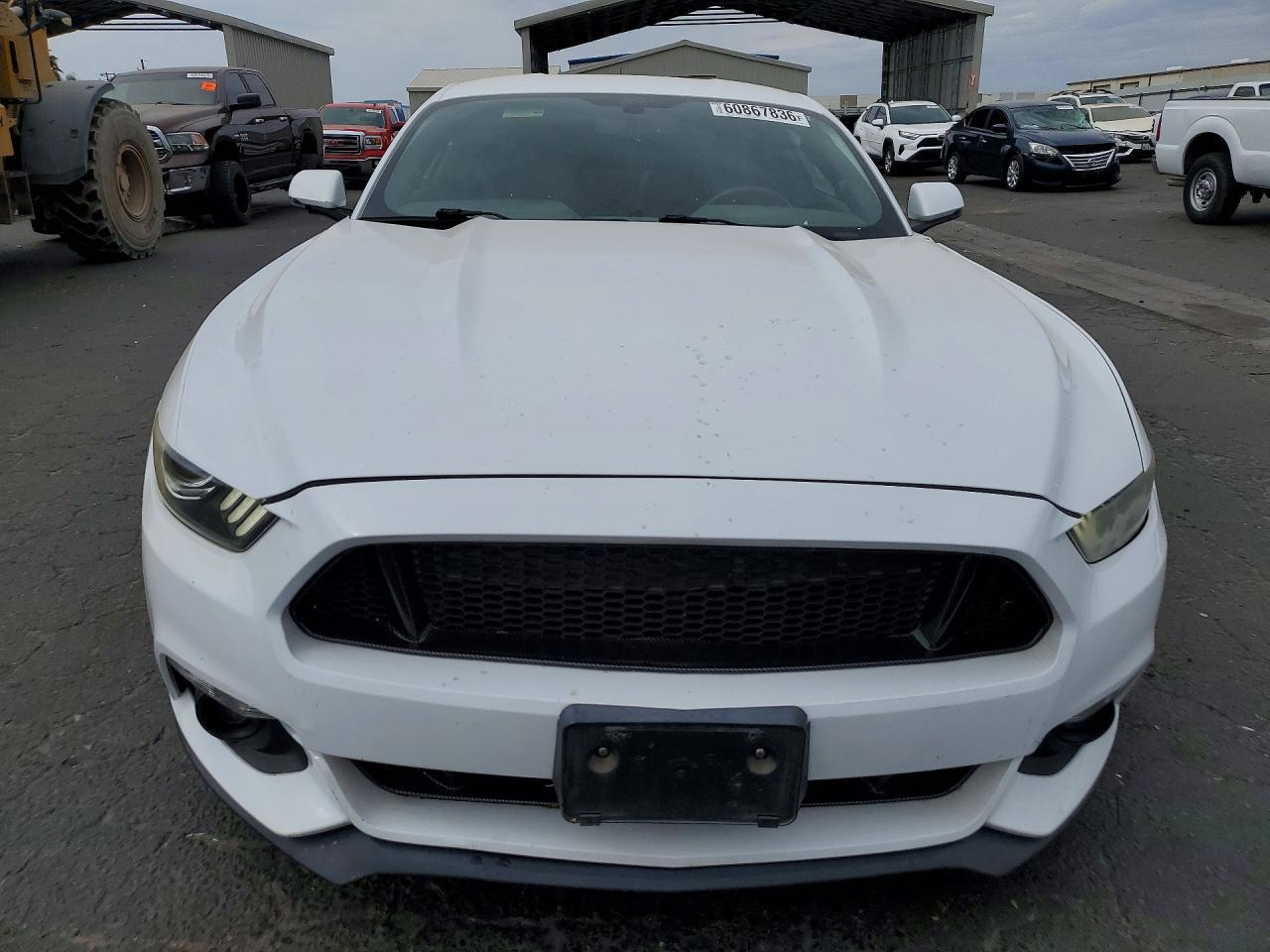 2017 Ford Mustang - zdjęcie 5