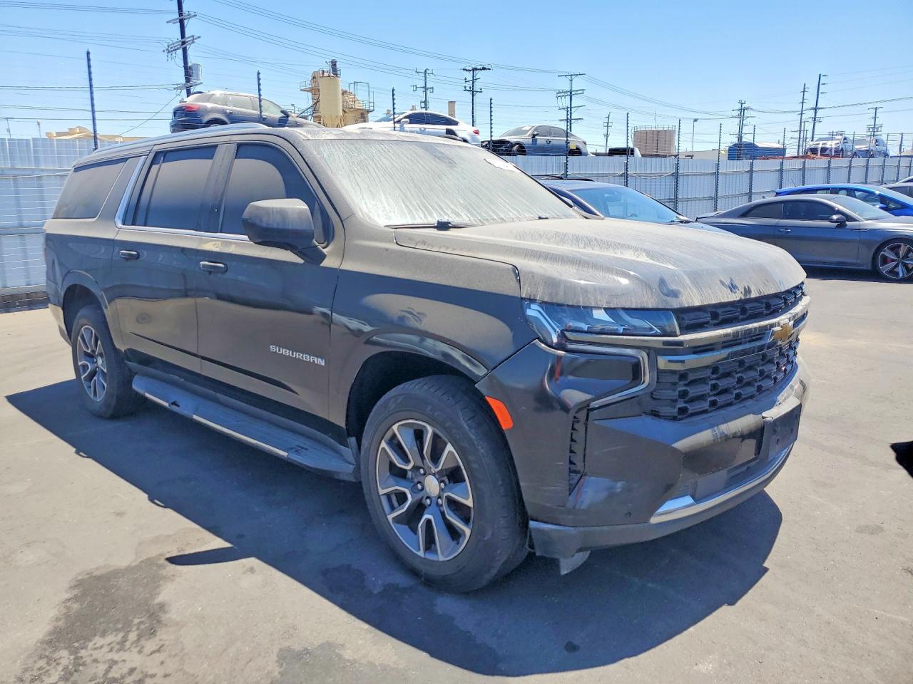 2022 Chevrolet Suburban C1500 Lt - zdjęcie 4