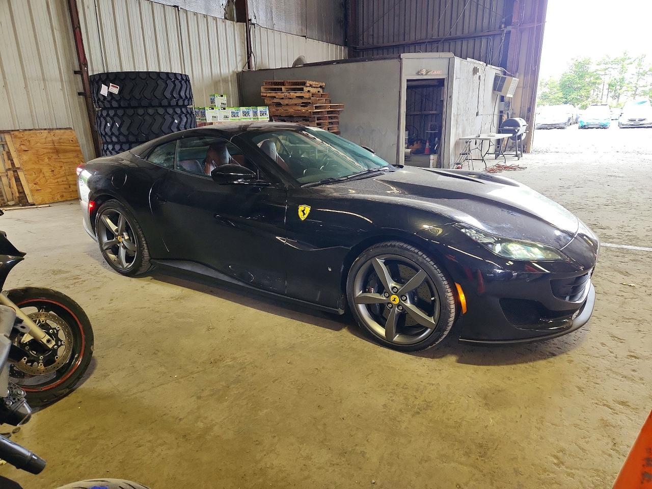 2019 Ferrari Portofino - zdjęcie 4