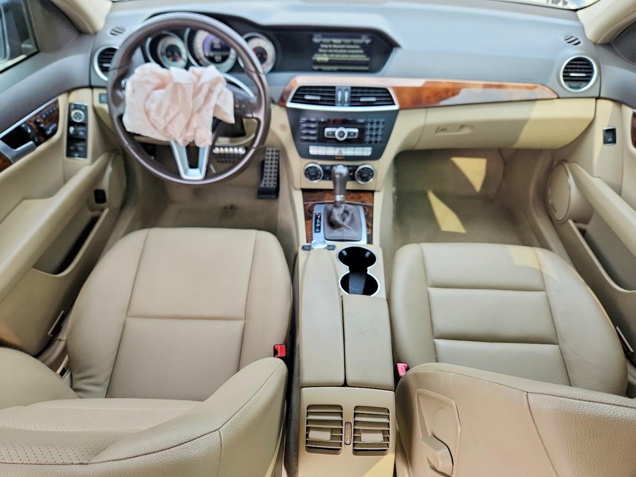 2013 Mercedes-Benz C 250 - zdjęcie 8