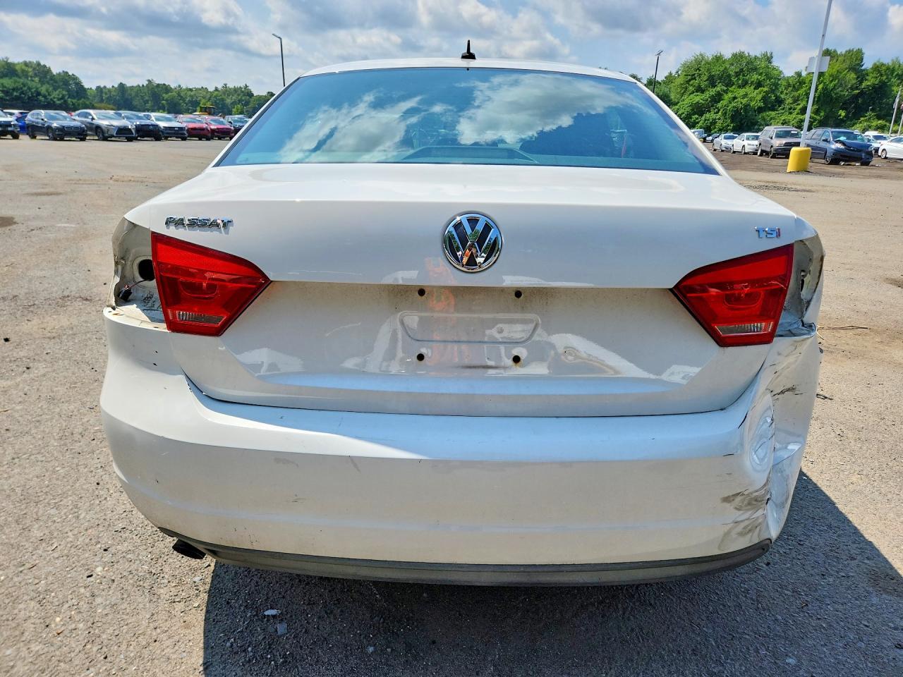 2015 Volkswagen Passat S - zdjęcie 6
