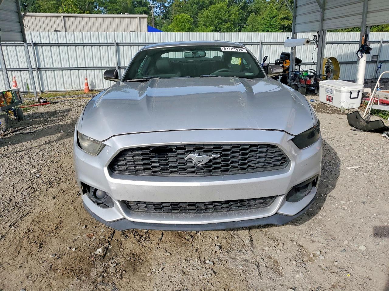 2015 Ford Mustang - zdjęcie 5