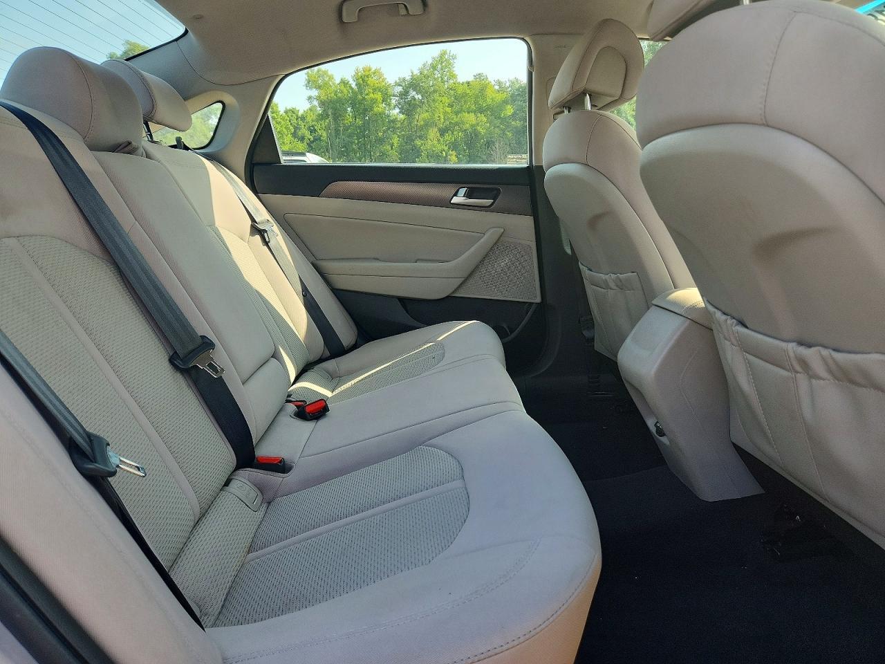 2016 Hyundai Sonata Sport - zdjęcie 10