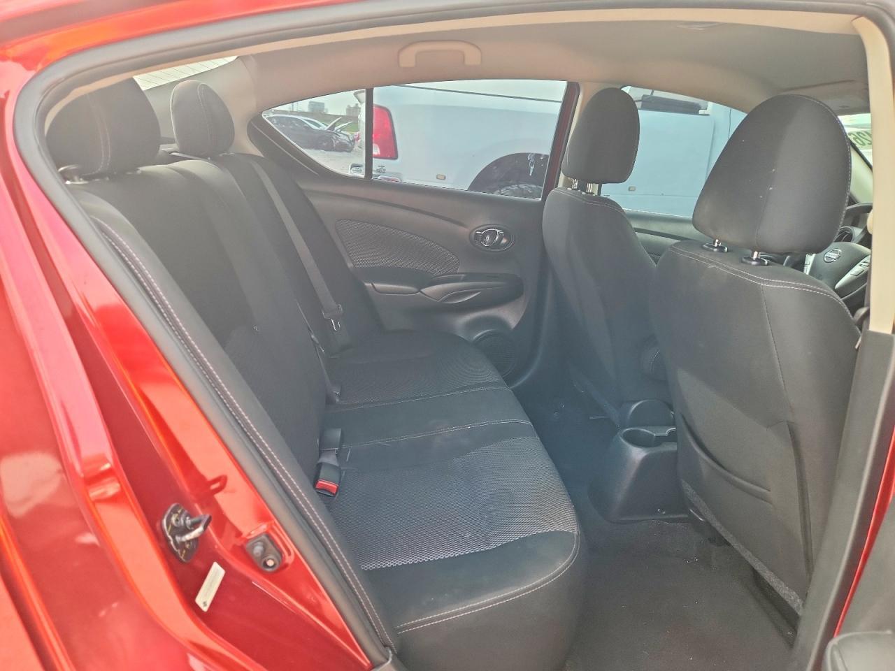 2019 Nissan Versa Sv - zdjęcie 10