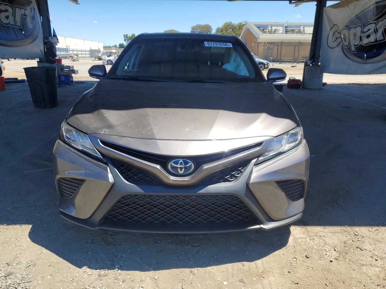 2020 Toyota Camry Se - zdjęcie 5
