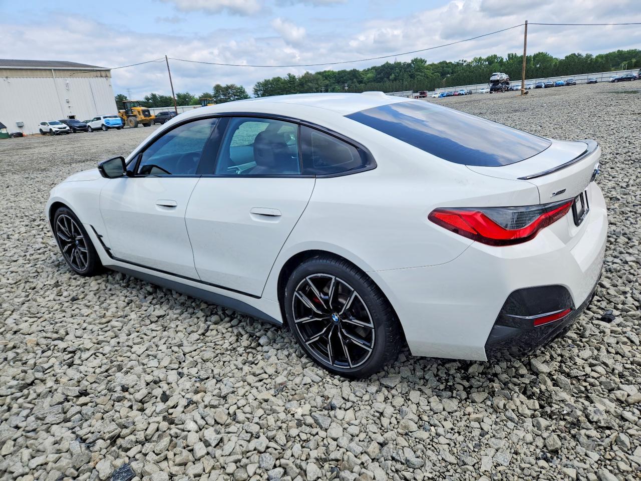 2023 BMW Seria 4 430i - zdjęcie 2