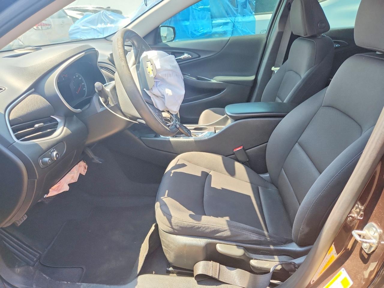2021 Chevrolet Malibu Ls - zdjęcie 7