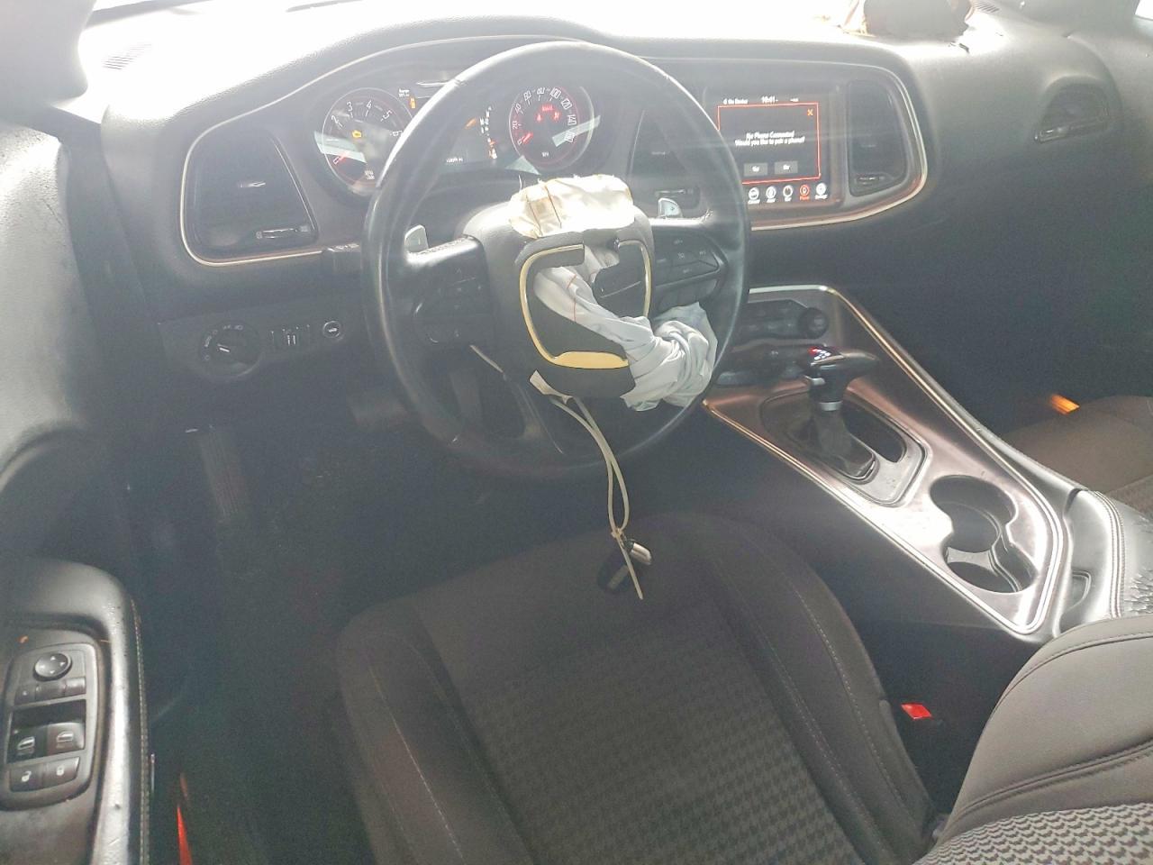 2017 Dodge Challenger Sxt - zdjęcie 8