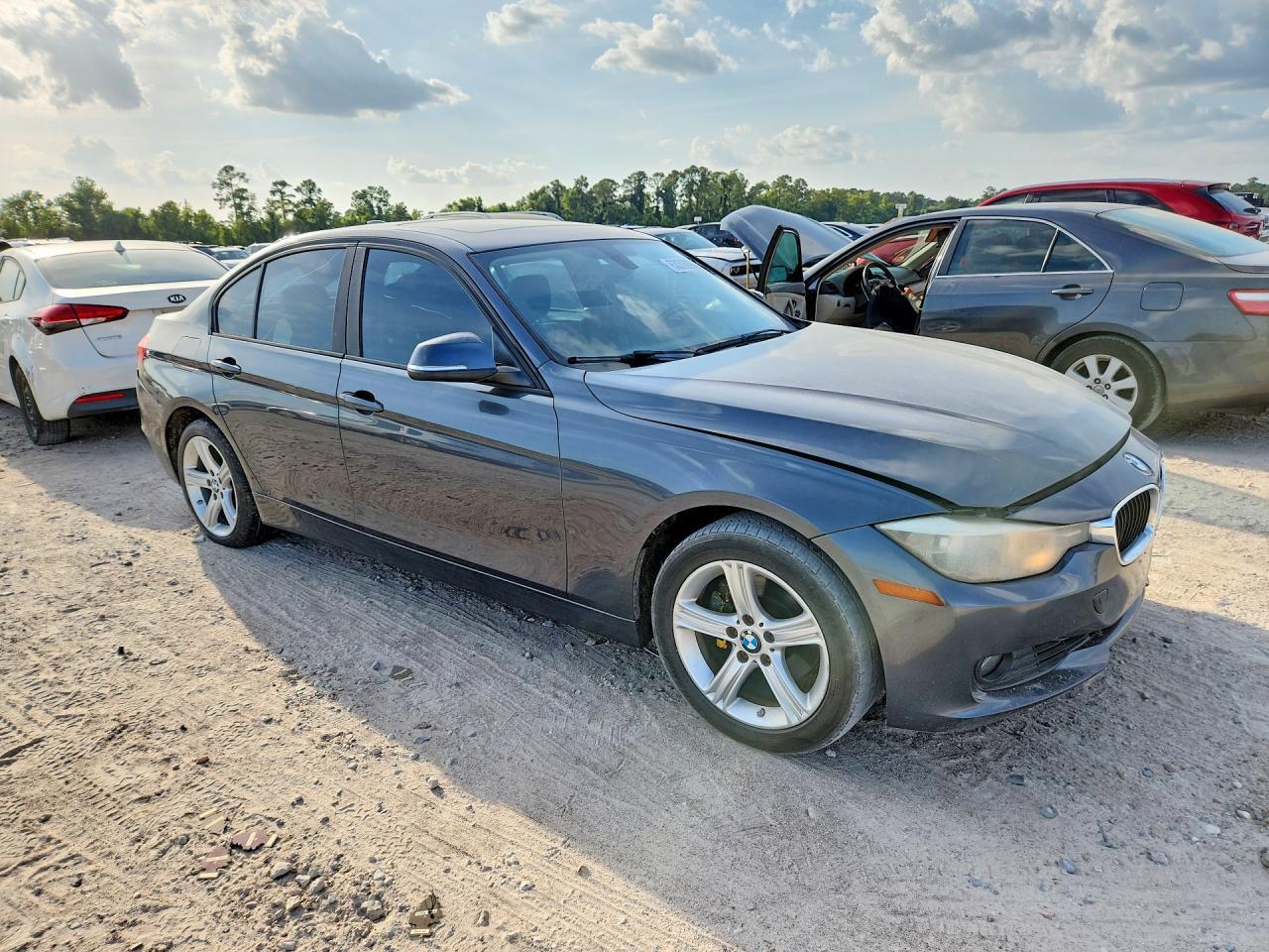 2013 BMW 328 I - zdjęcie 4