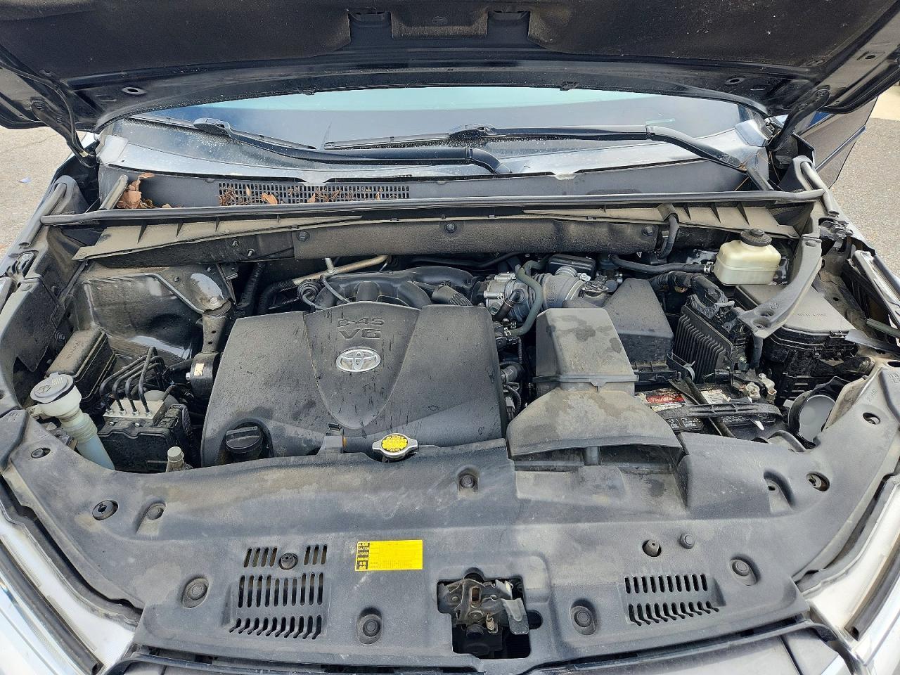 2017 Toyota Highlander Le Plus - zdjęcie 12