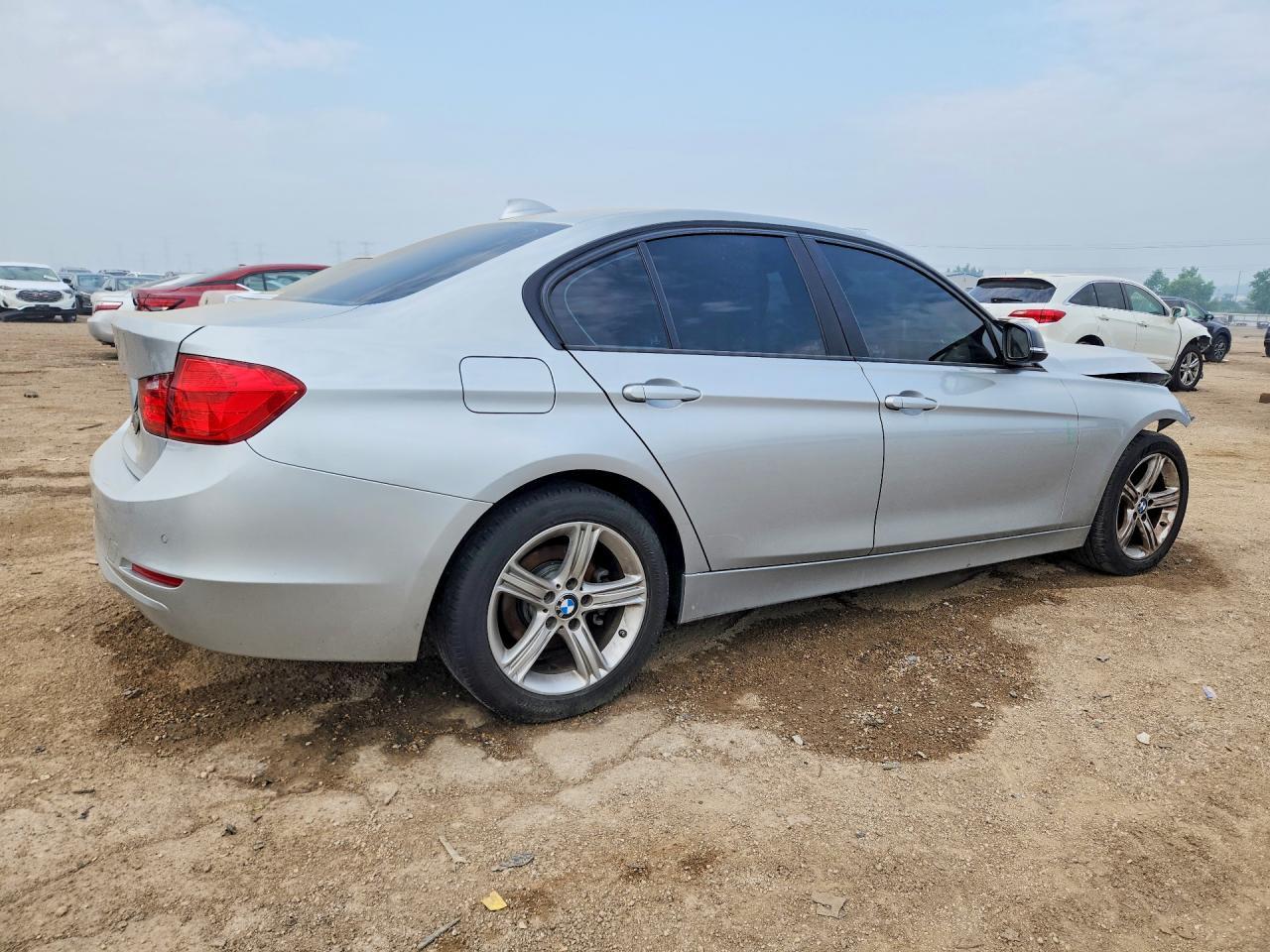 2015 BMW Seria 3 328i - zdjęcie 3