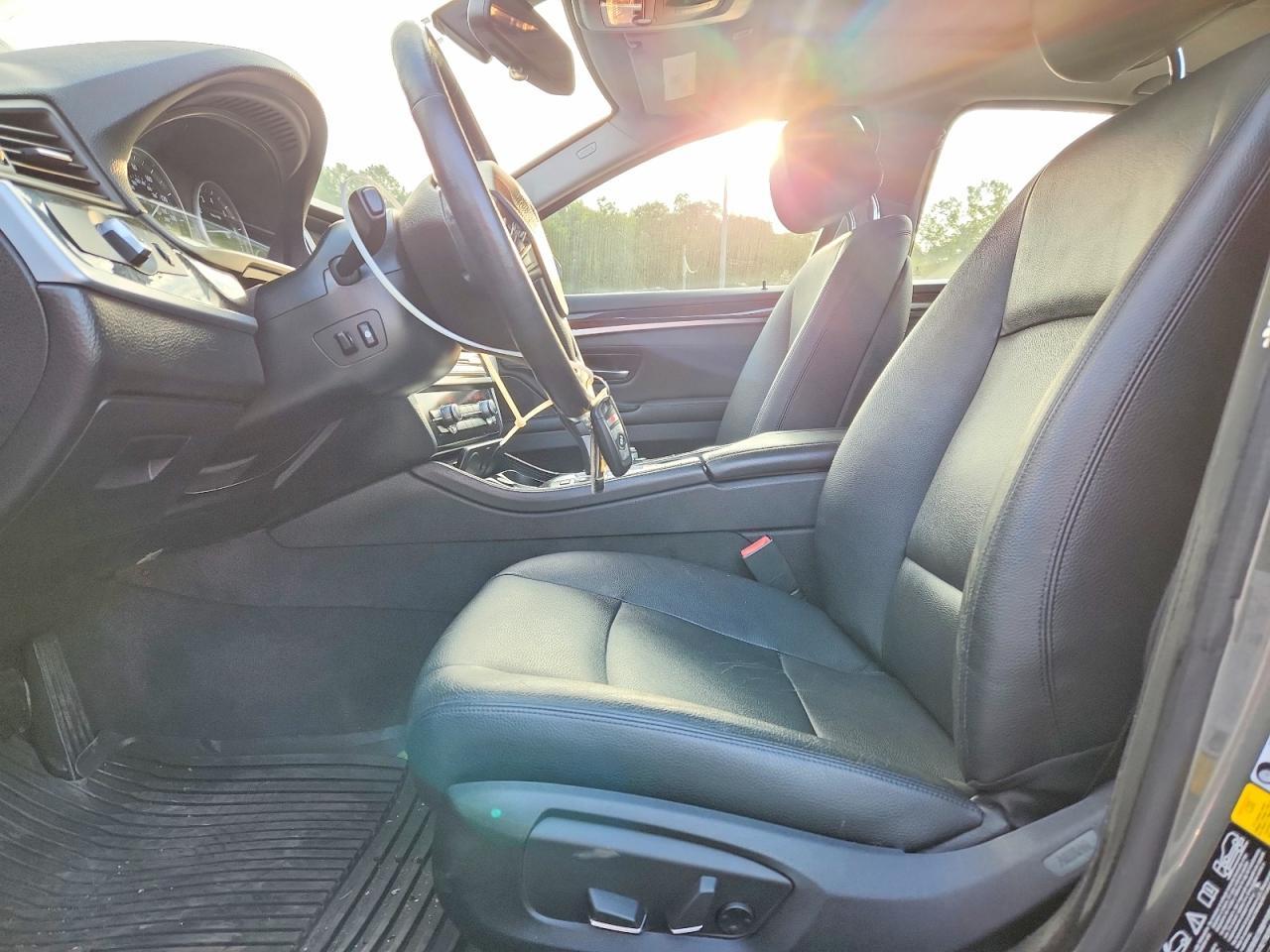 2014 BMW Seria 5 535i - zdjęcie 7