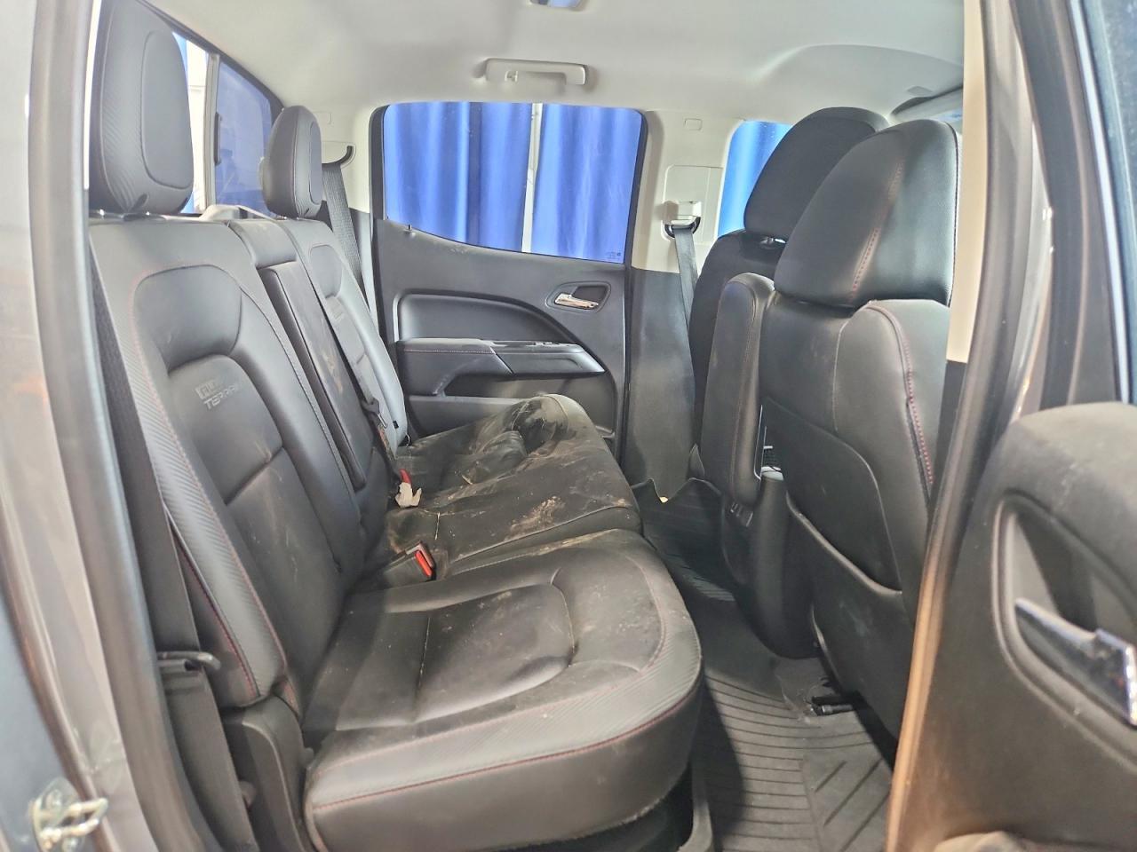 2019 GMC Canyon All Terrain - zdjęcie 10