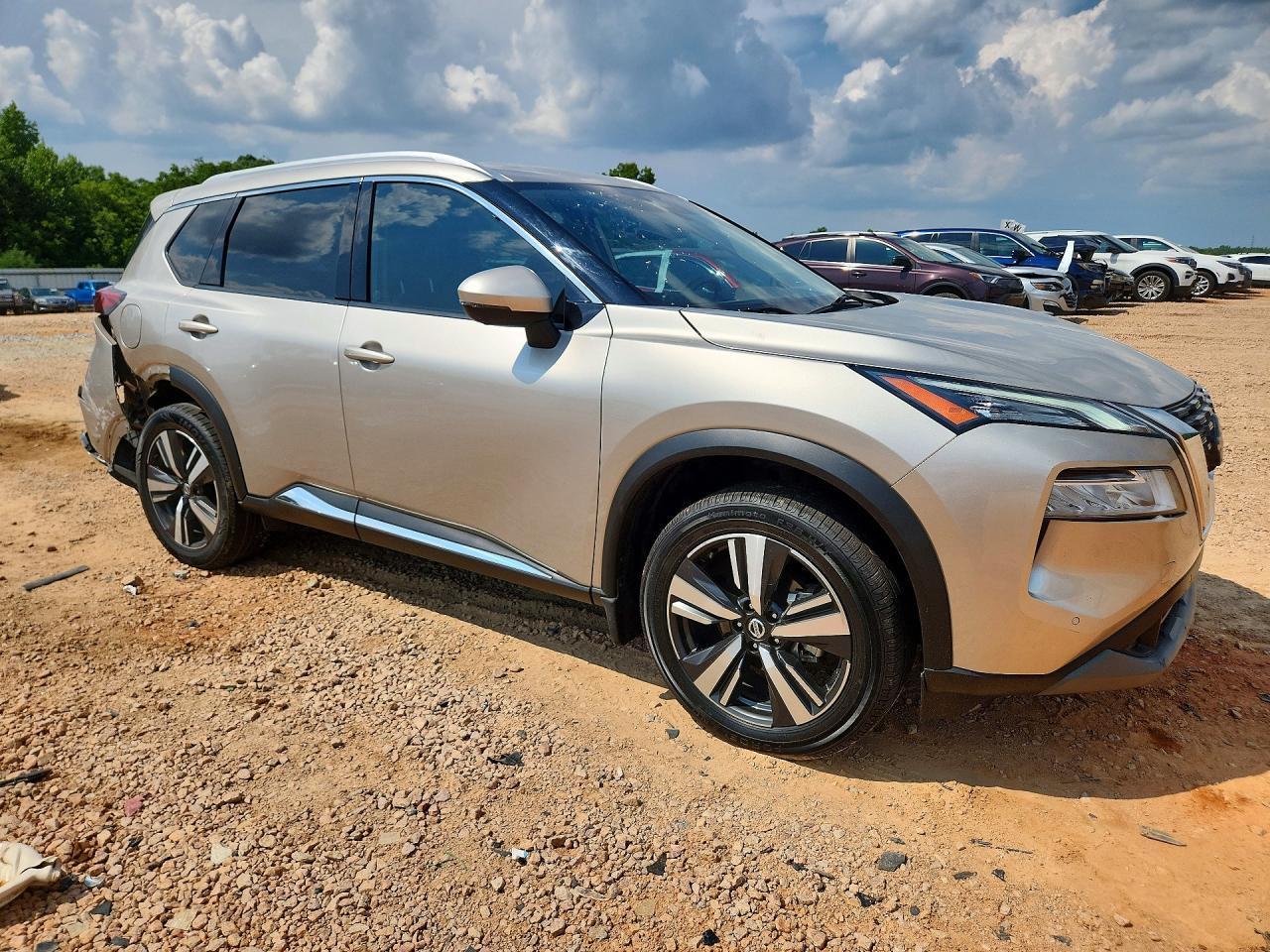 2021 Nissan Rogue Sl - zdjęcie 4