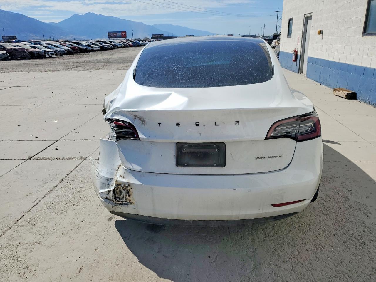 2022 Tesla Model 3 - zdjęcie 6