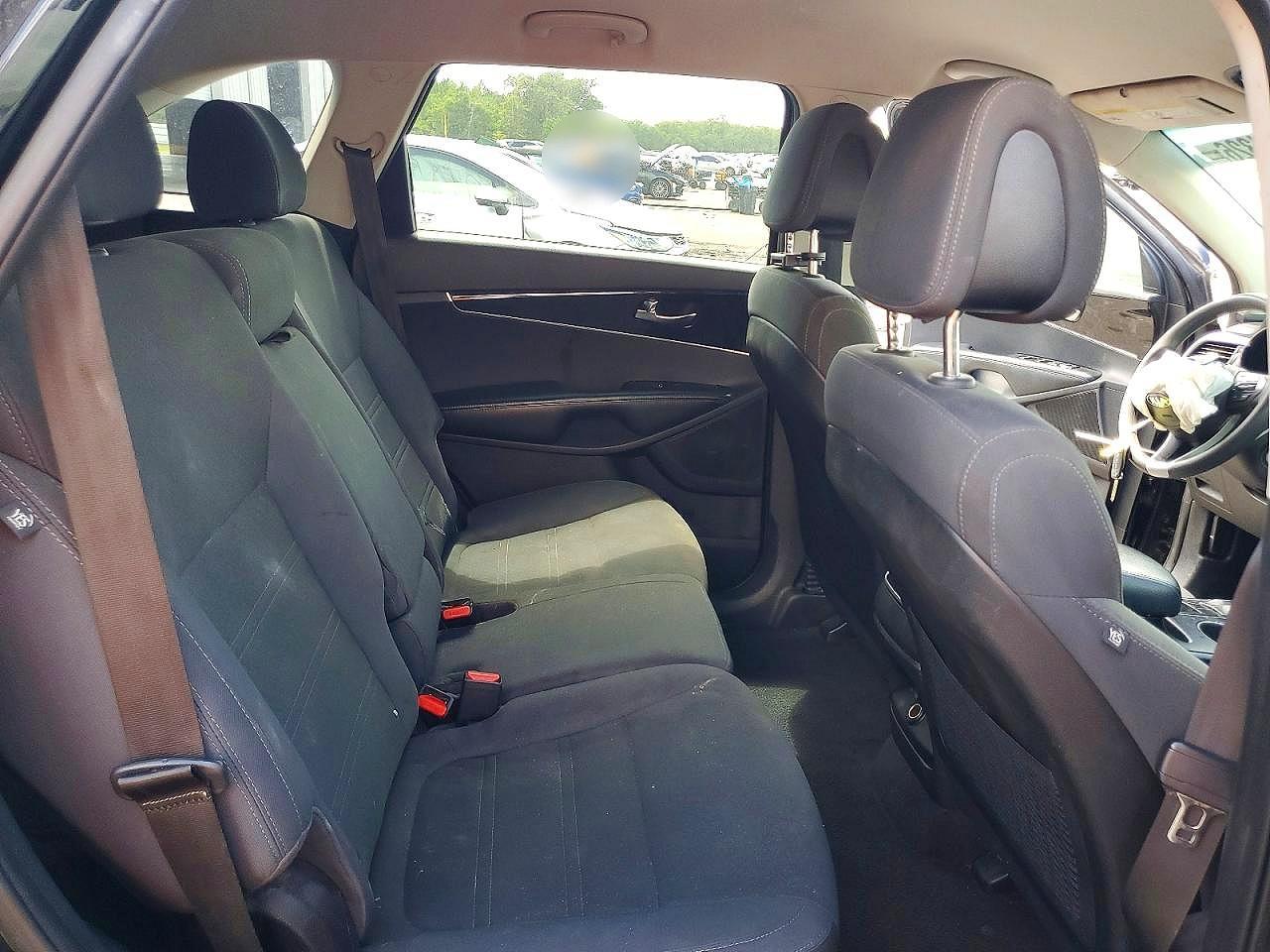 2016 Kia Sorento L - zdjęcie 11