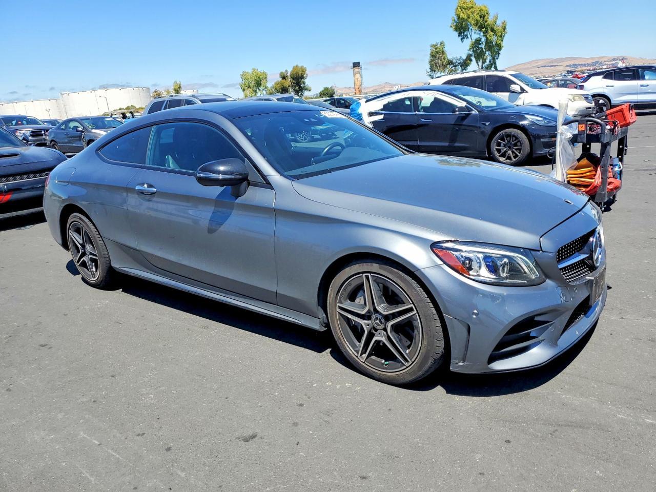 2023 Mercedes-Benz C 300 - zdjęcie 4