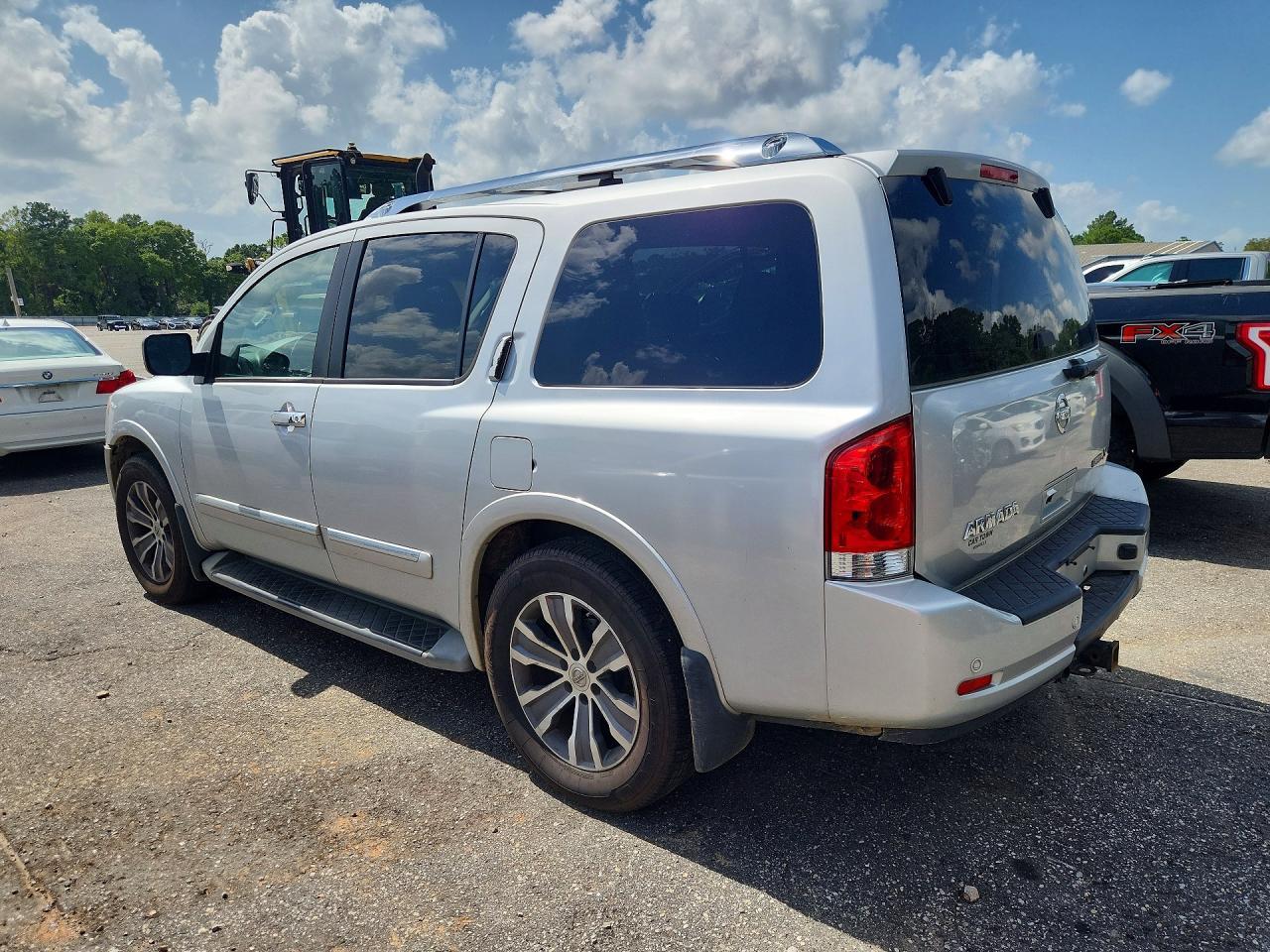 2015 Nissan Armada Sl - zdjęcie 2