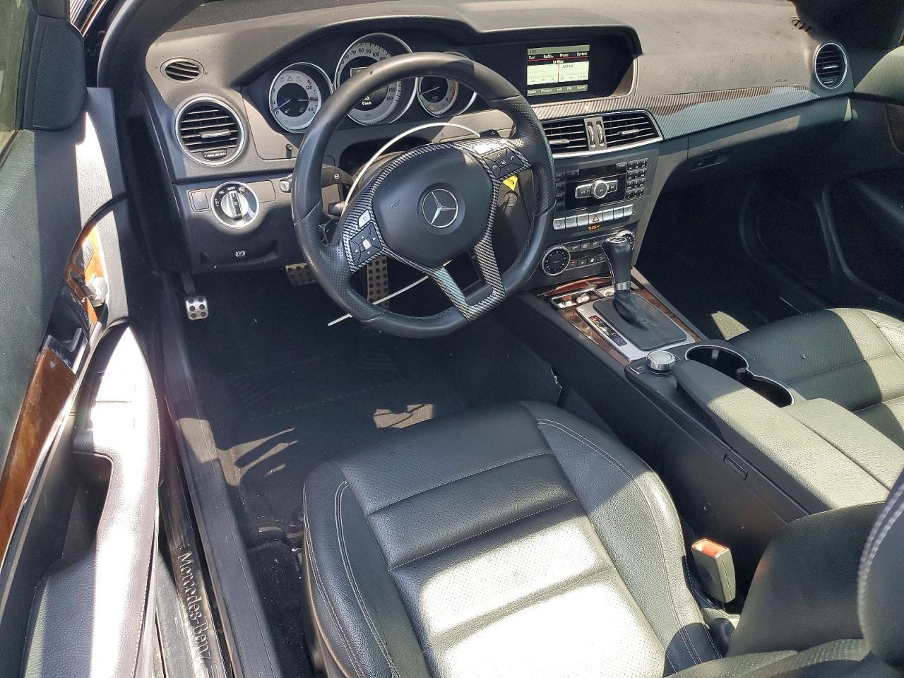 2015 Mercedes-Benz C 250 - zdjęcie 8