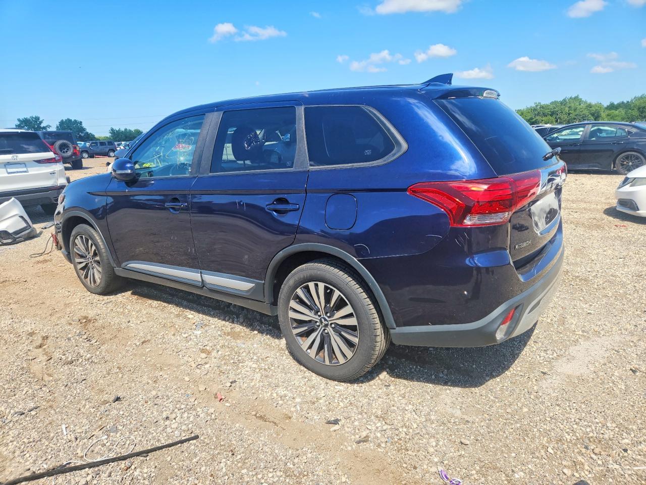 2019 Mitsubishi Outlander Se - zdjęcie 2