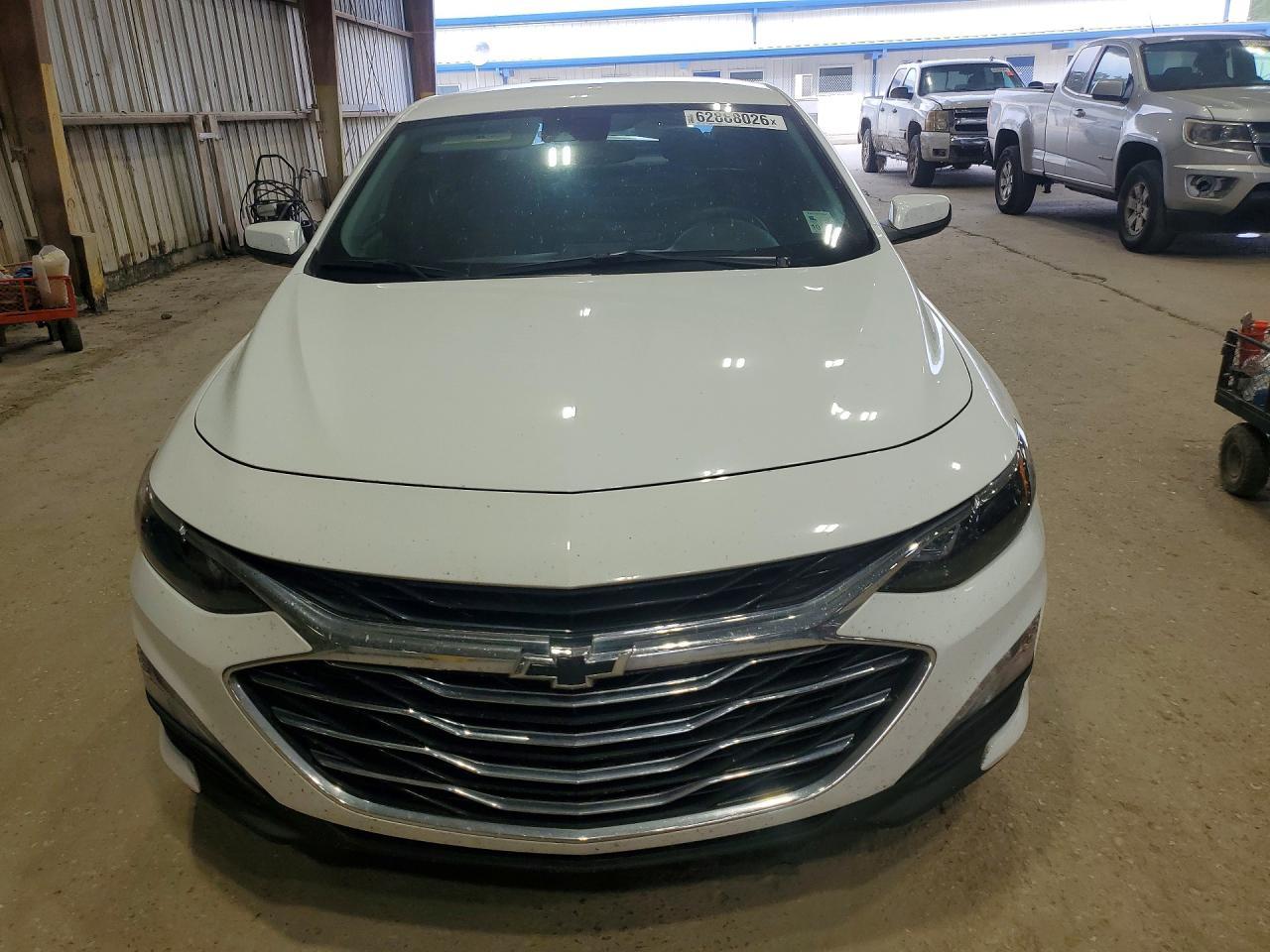 2024 Chevrolet Malibu Lt - zdjęcie 5