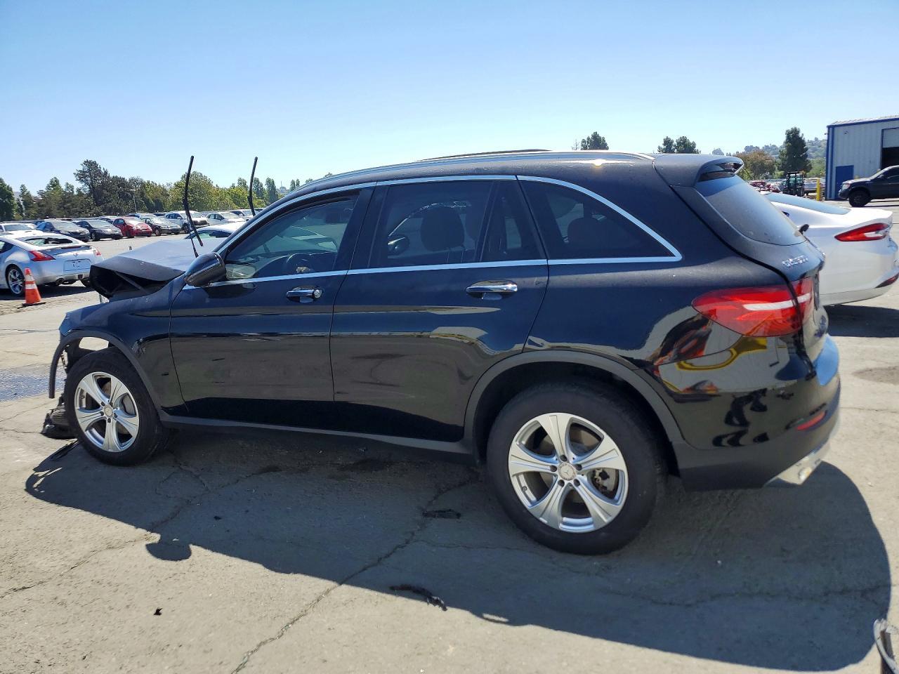 2016 Mercedes-Benz Glc 300 4Matic - zdjęcie 2