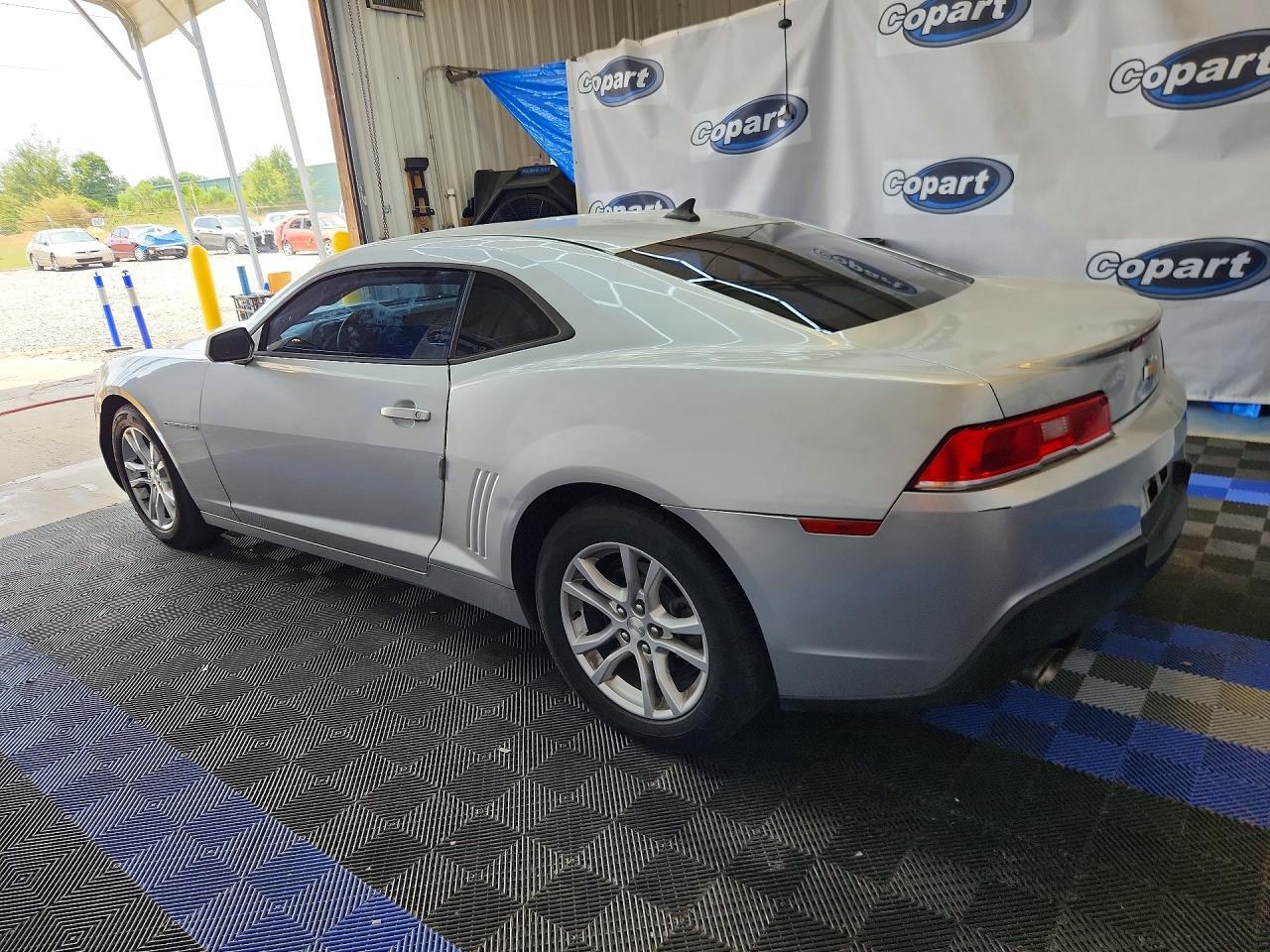 2015 Chevrolet Camaro Ls - zdjęcie 2
