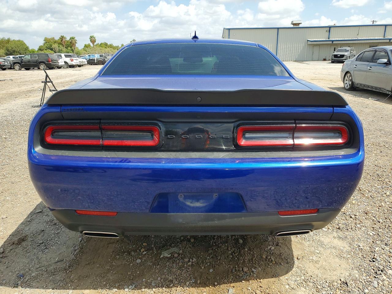 2022 Dodge Challenger Sxt - zdjęcie 6