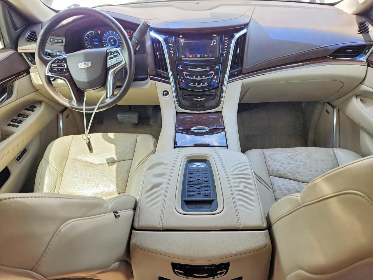 2016 Cadillac Escalade Esv - zdjęcie 8