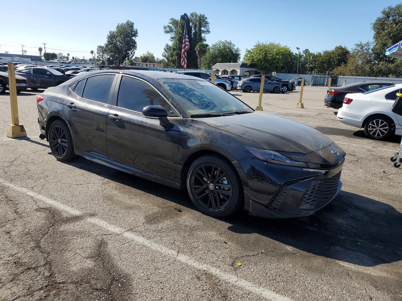 2025 Toyota Camry Se - zdjęcie 4