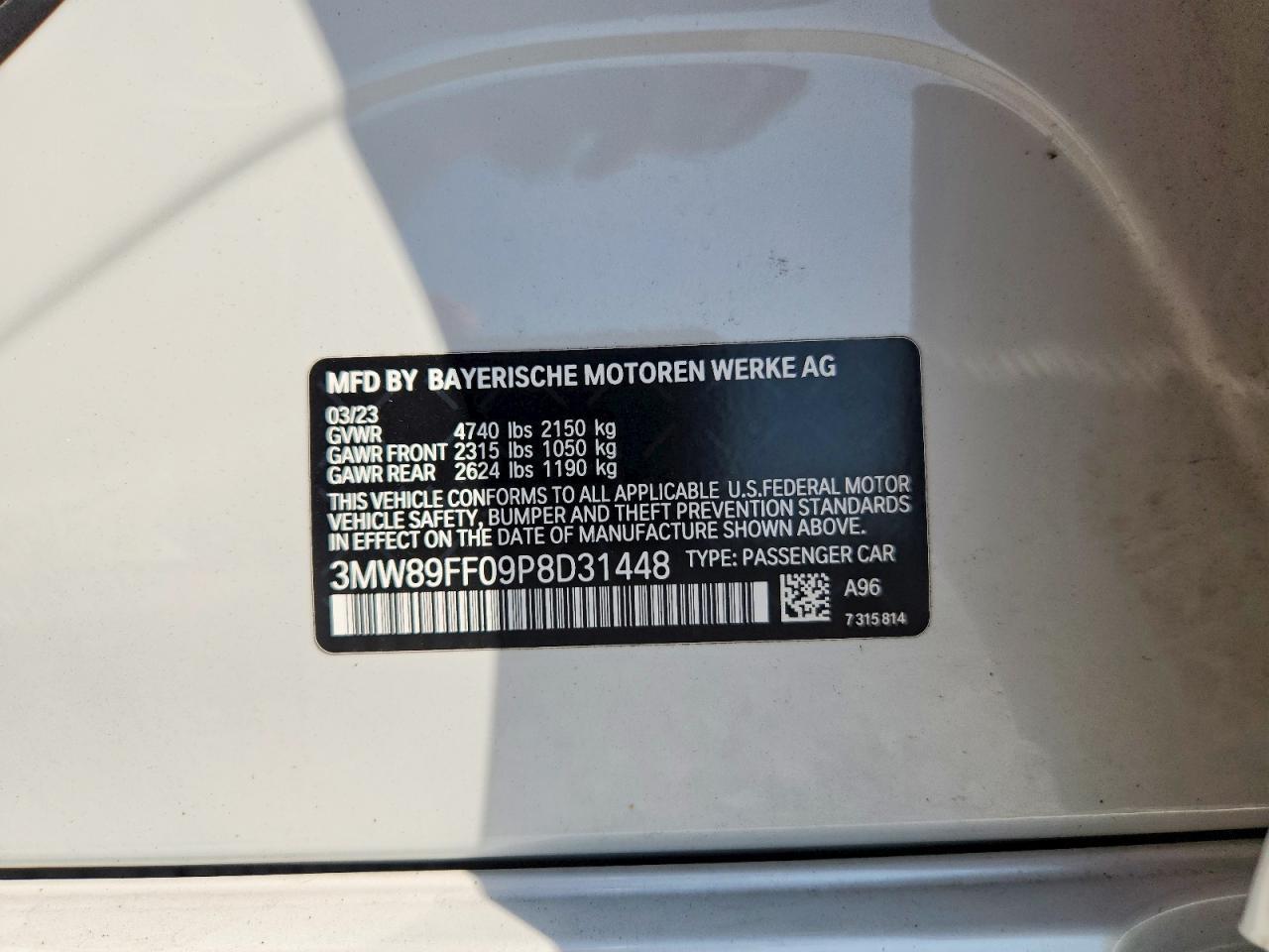 2023 BMW Seria 3 330i - zdjęcie 12