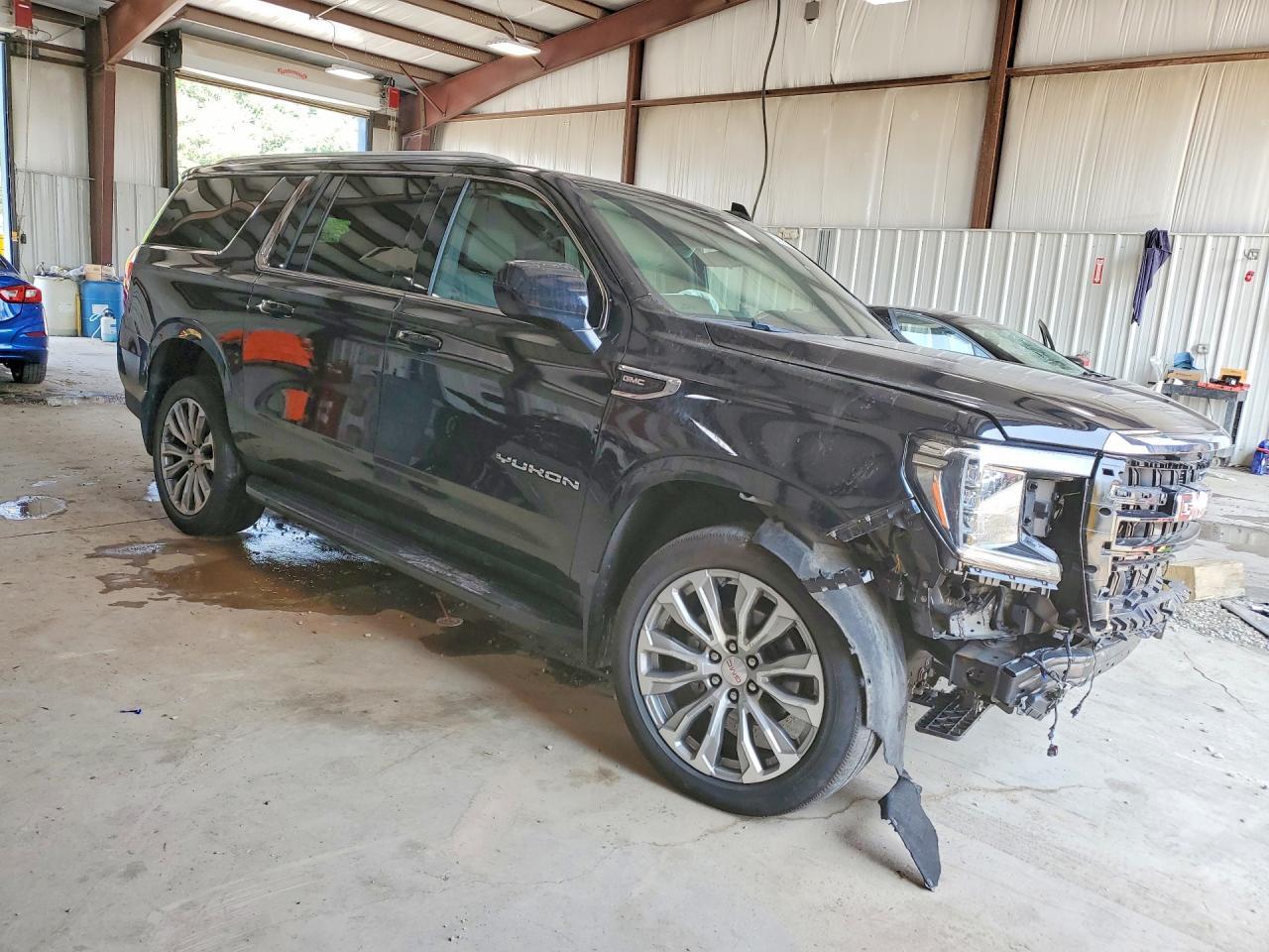 2023 GMC Yukon Xl K1500 Sle - zdjęcie 4