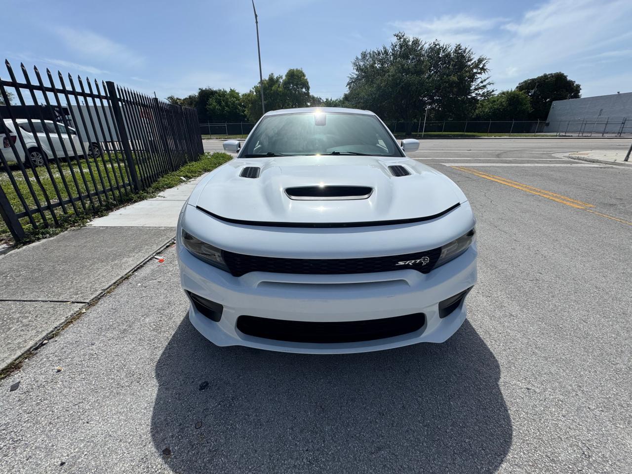 2021 Dodge Charger Srt Hellcat - zdjęcie główne
