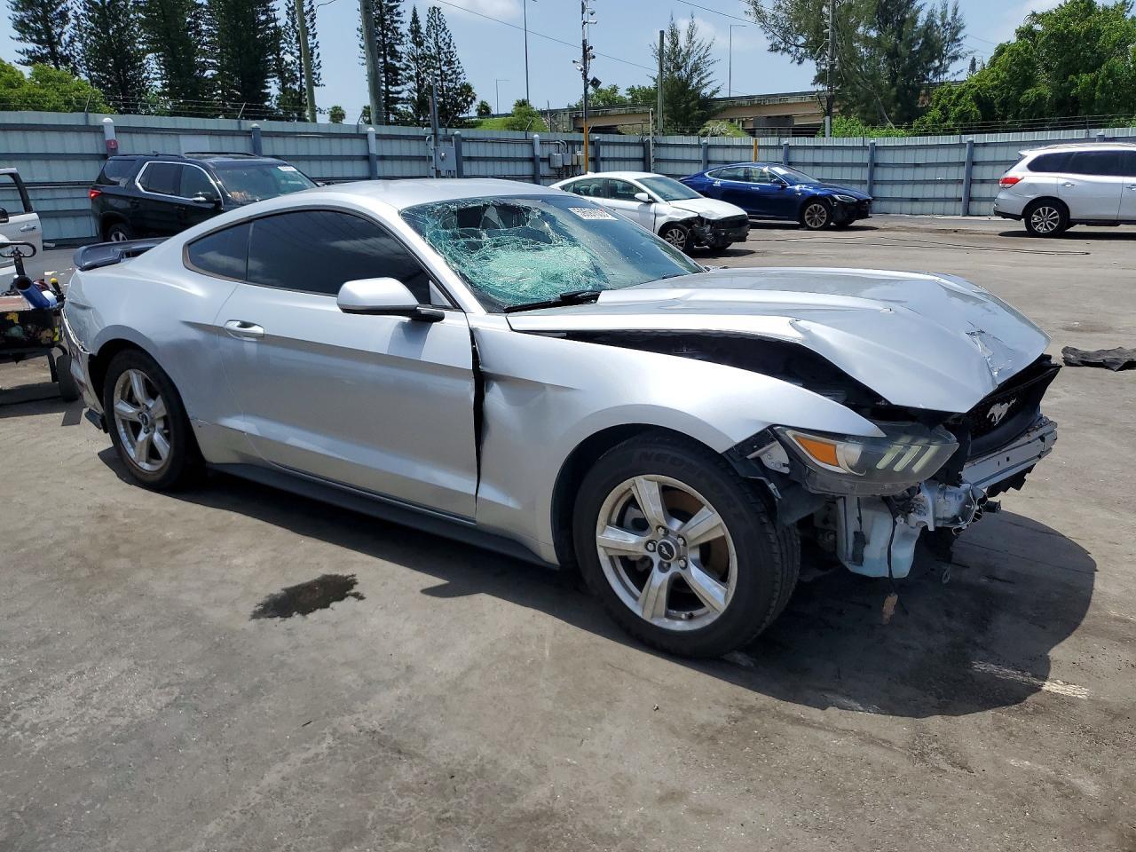 2015 Ford Mustang - zdjęcie 4