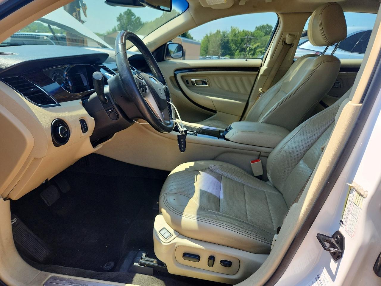 2015 Ford Taurus Limited - zdjęcie 7