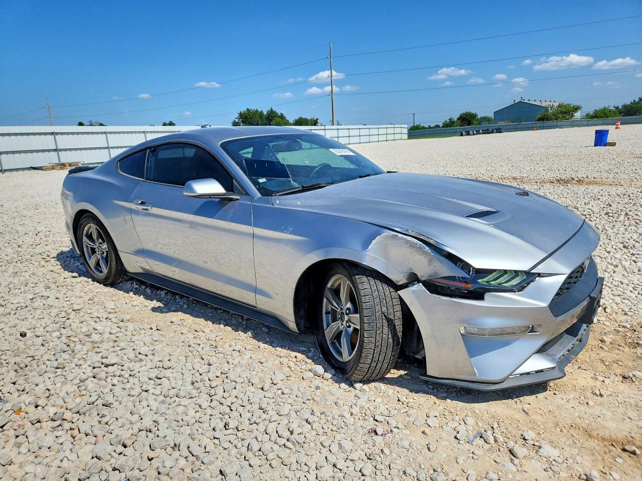 2020 Ford Mustang - zdjęcie 4