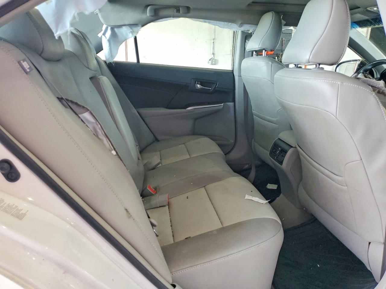 2014 Toyota Camry Xle V6 - zdjęcie 10