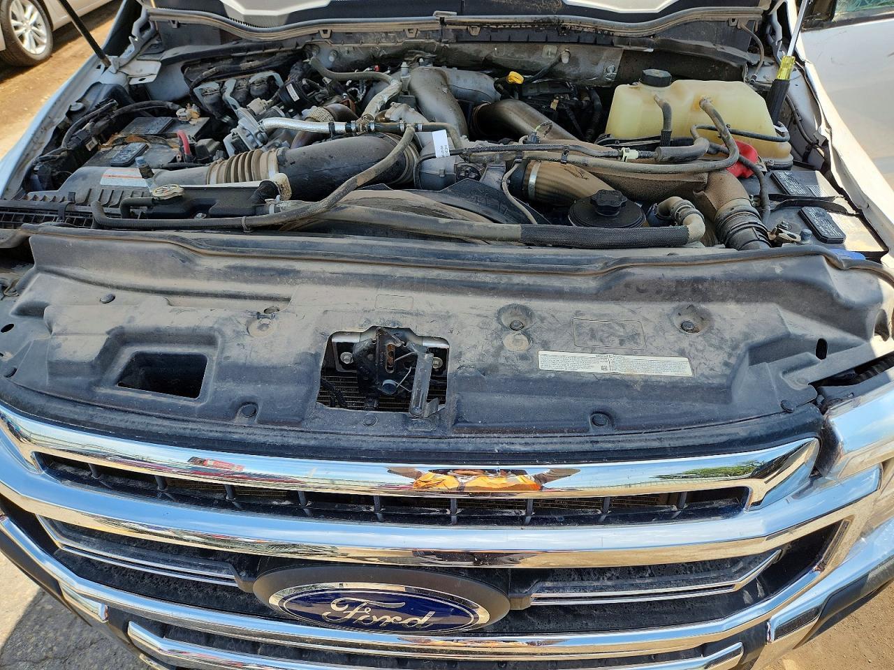 2022 Ford F250 Super Duty - zdjęcie 11