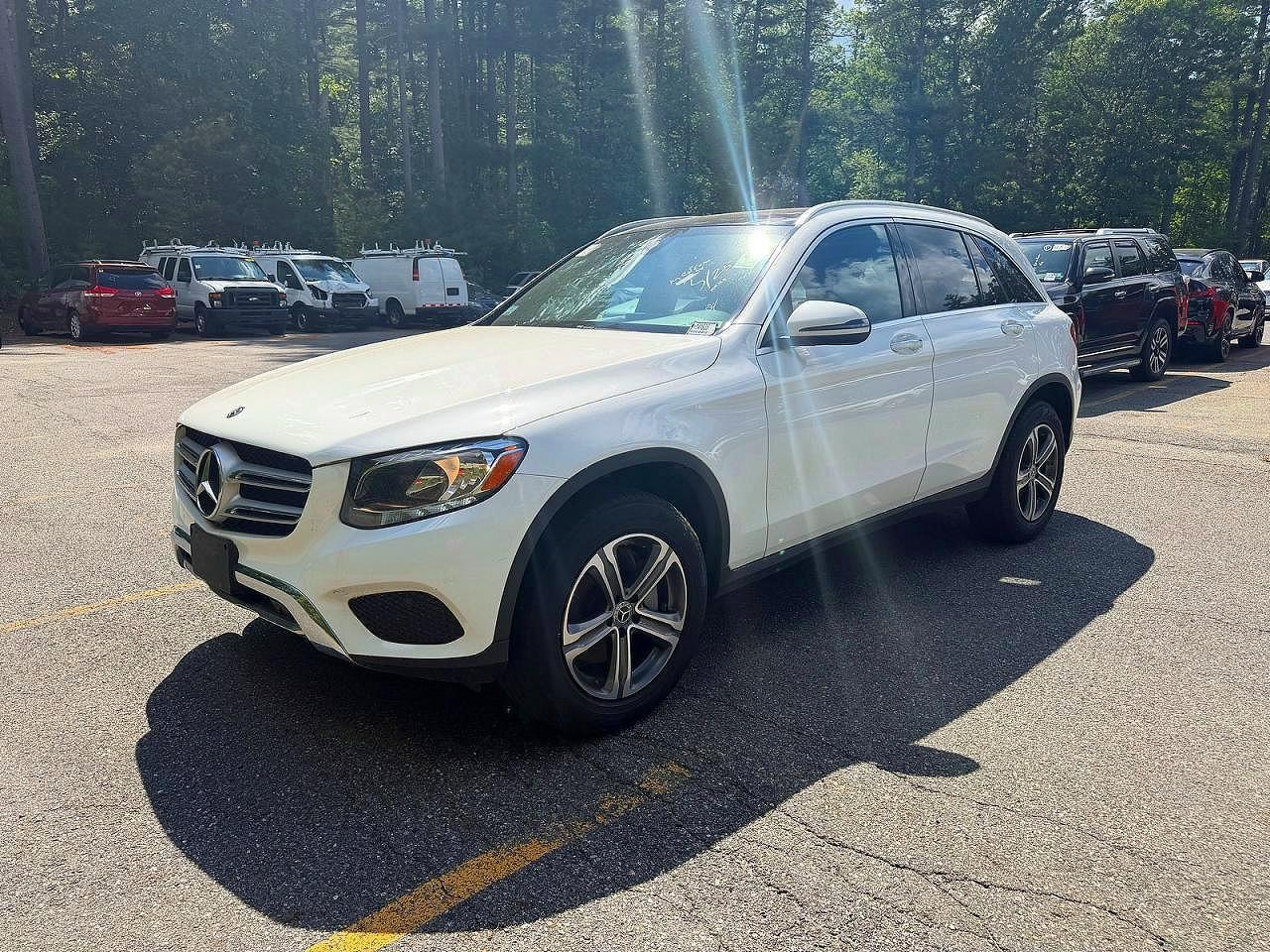 2019 Mercedes-Benz Glc 300 4Matic - zdjęcie 2